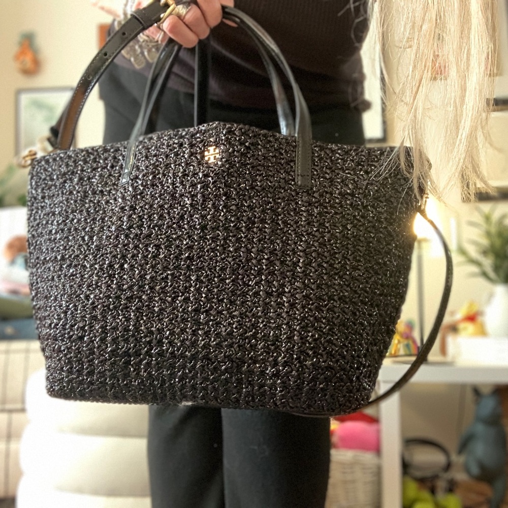 NWT TORY BURCH EMERSON LACQUERED RAFFIA TOTE W/LEATHER POUCH - Picture 7 of 11